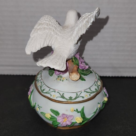 Heritage House Sing a Song Dove Bird Musical Trinket Box "The Way We Were" Song - Picture 3 of 9